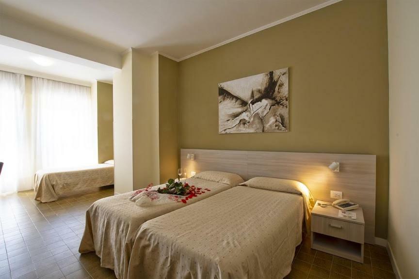 Hotel Scacciapensieri Nettuno Exterior foto